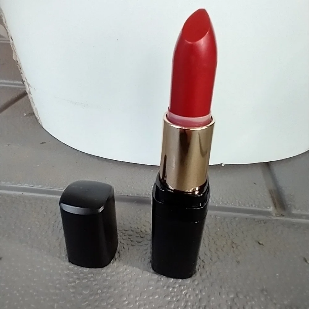 Max factor colour collection lipstick 853 chilli.